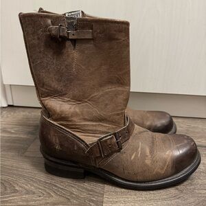 Frye Engineer 12 R Taupe Leather Boots